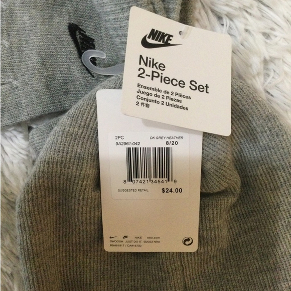 Nike gray with black logo hat and glove set unisex youth NWT - Picture 9 of 9